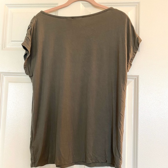 Tahari Top - Picture 4 of 4